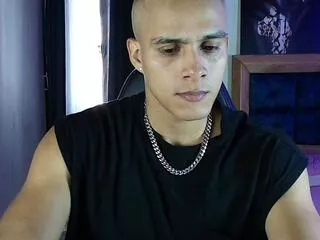 Offline andy_corleone on Flirt4Free