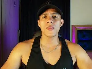 Offline andy_corleone on Flirt4Free