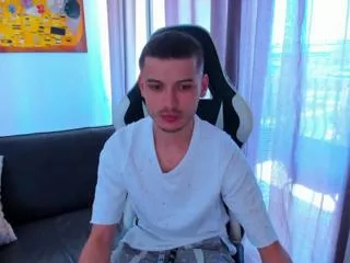 Offline anton_angell on Flirt4Free