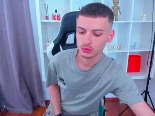 Offline anton_angell on Flirt4Free