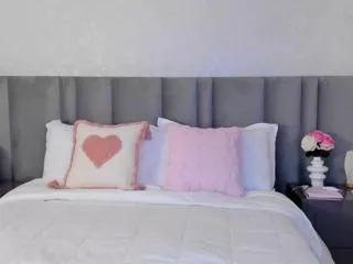ariana_james from Flirt4Free