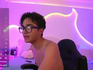 Offline attlas_moon on Flirt4Free