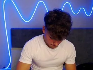 Offline ben_lambert on Flirt4Free