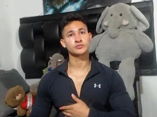 Freechat benjamin_cooperk on Flirt4Free