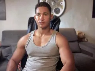 Freechat benjamin_cooperk on Flirt4Free