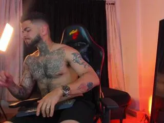 Offline benjii_carter on Flirt4Free