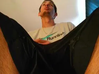 Offline bentley_banghardt on Flirt4Free