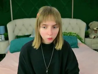 Freechat beverly_gomes on Flirt4Free