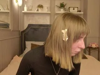 Freechat beverly_gomes on Flirt4Free