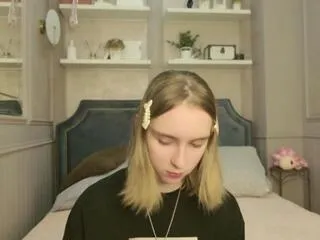 Freechat beverly_gomes on Flirt4Free