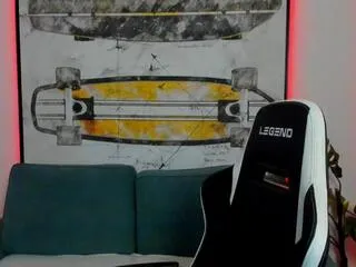 Freechat caiden_conroy on Flirt4Free