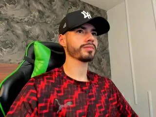 Freechat cameron_pierce on Flirt4Free