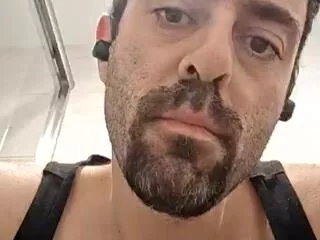 Offline daniel_shot on Flirt4Free