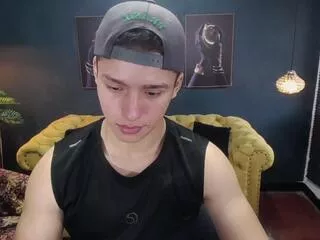 Offline deivid_parker on Flirt4Free