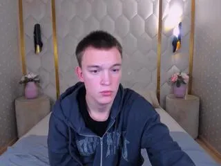 Offline derek_banville on Flirt4Free