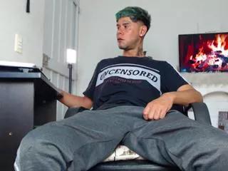 derryck from Flirt4Free