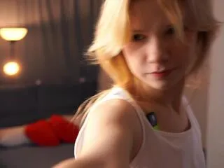 Offline dusti_gederman on Flirt4Free