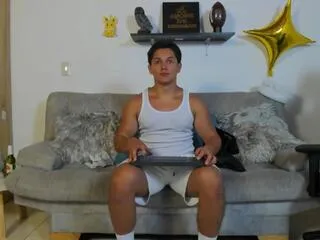 Offline erick_wallace on Flirt4Free