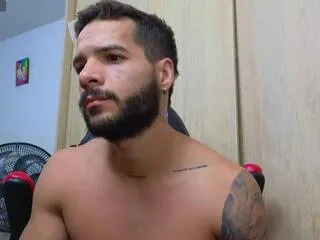 Freechat ethan_g on Flirt4Free