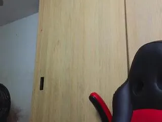 Freechat ethan_g on Flirt4Free