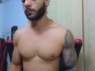 Freechat ethan_g on Flirt4Free