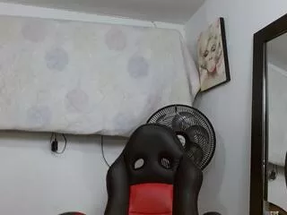 Freechat ethan_g on Flirt4Free