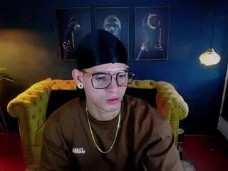 ethan_rodgers — Freechat on Flirt4Free