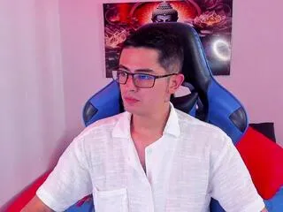 Offline ethan_sai on Flirt4Free