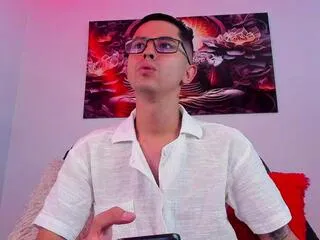 Offline ethan_sai on Flirt4Free