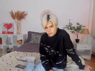 Freechat felix_del_rey on Flirt4Free