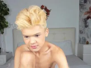 Freechat felix_del_rey on Flirt4Free