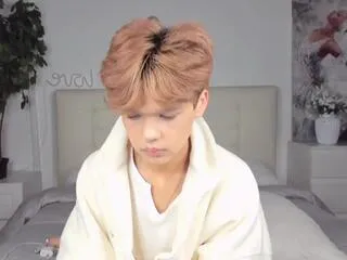 Freechat felix_del_rey on Flirt4Free