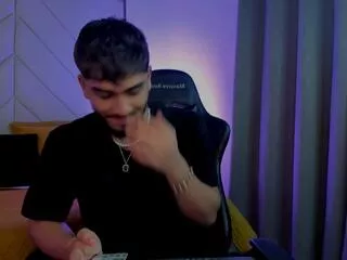 Offline franco_banderas on Flirt4Free