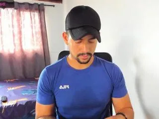 Freechat frank_ruiz on Flirt4Free