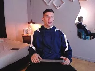 Offline frederick_lee on Flirt4Free