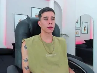 Offline gabo_white on Flirt4Free