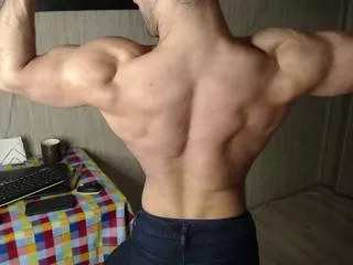 Freechat giovanni_inn on Flirt4Free
