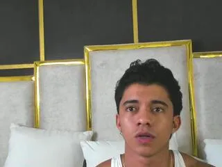 Offline glen_connor on Flirt4Free