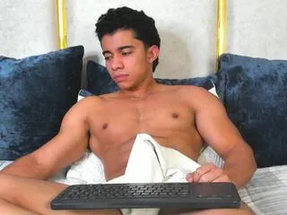 Offline glen_connor on Flirt4Free