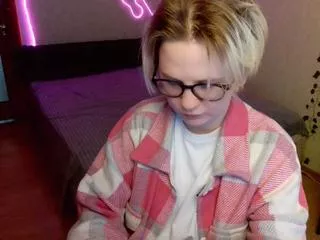 Freechat gretta_stone on Flirt4Free