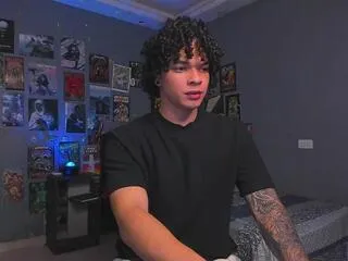 ian_versace — Freechat on Flirt4Free