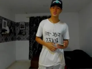 Offline jake_brownn on Flirt4Free