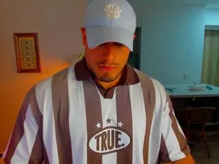 Freechat james_terrey on Flirt4Free