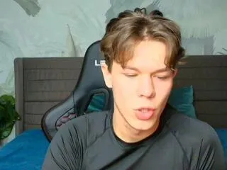 Freechat johnny_october on Flirt4Free