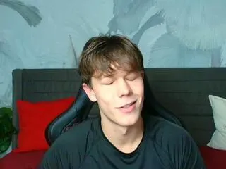 Freechat johnny_october on Flirt4Free