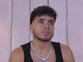 Offline jordan_rodriguezz on Flirt4Free