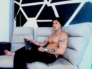 Offline justin_fuller on Flirt4Free