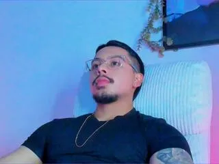 Offline justin_whitte on Flirt4Free
