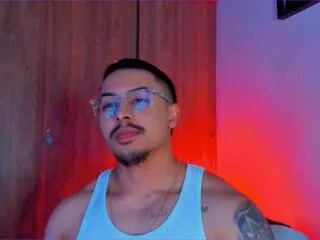 Offline justin_whitte on Flirt4Free