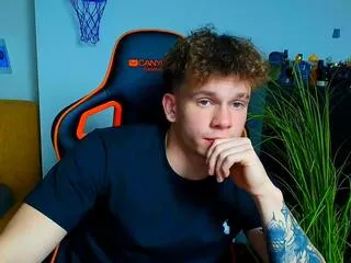 Freechat knox_savage on Flirt4Free